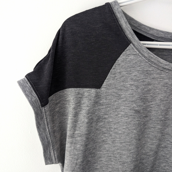 Indygena (Canadian Brand) Women's Oversized Tshirt ~ Size Small - Picture 4 of 12